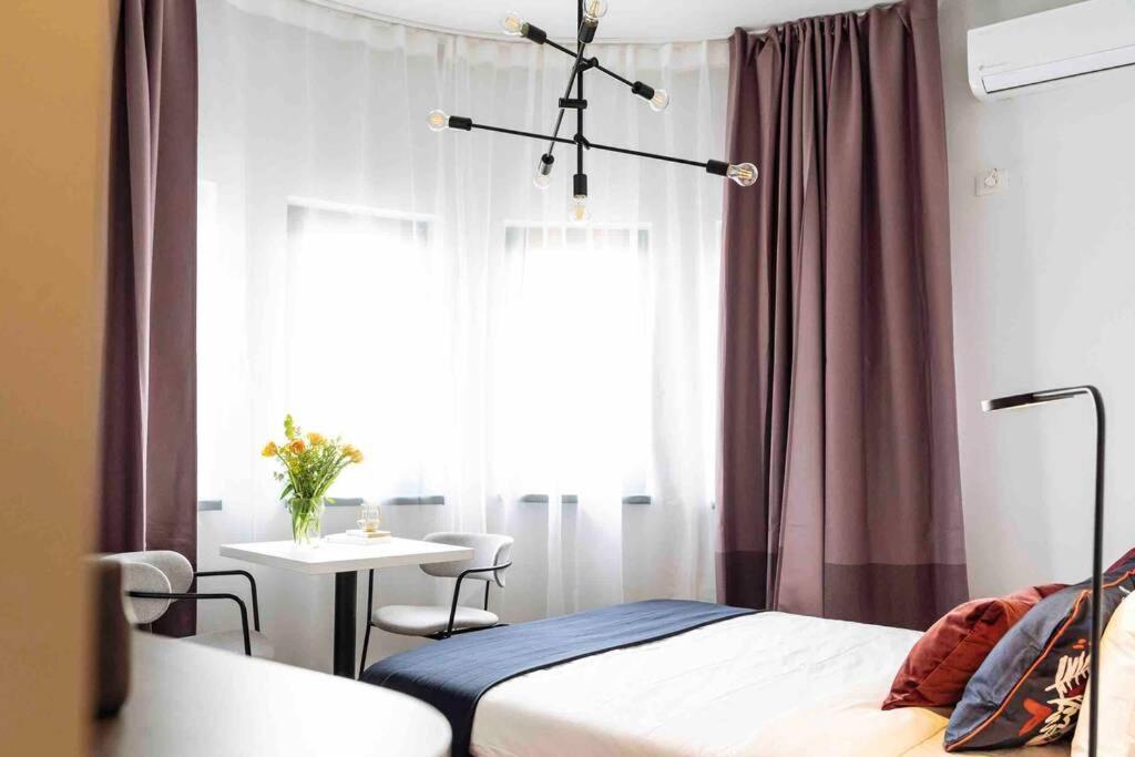 Beautiful Studio - Top Location - Netflix Boekarest Buitenkant foto